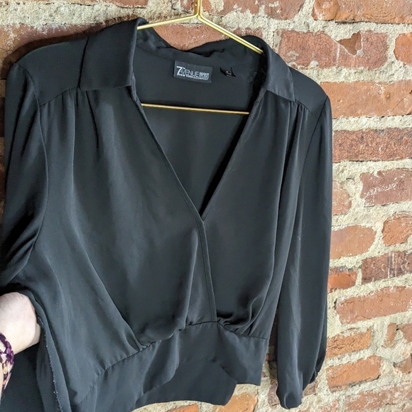 New York & Company 7th Avenue Black Wrap Flowy Top w/ Tie Waist & Side Zipper - Picture 1 of 11